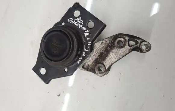 Nissan Qashqai+2 Engine mount bracket F6036100F