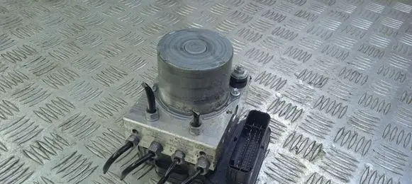 Maserati Ghibli ABS Pump 6701534340