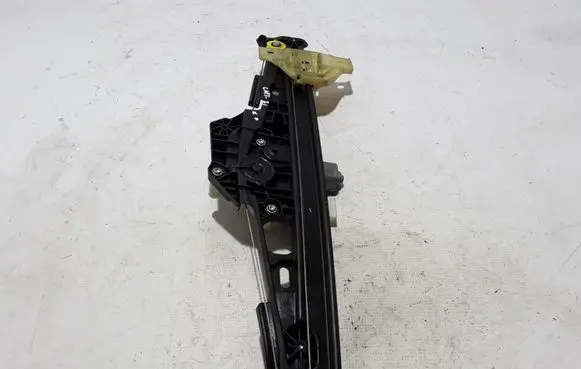 Renault Captur II Front window lifting mechanism without motor 807215326R