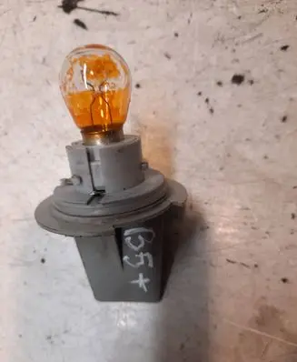 Volkswagen PASSAT B5.5 Headlight/headlamp bulb 14847905