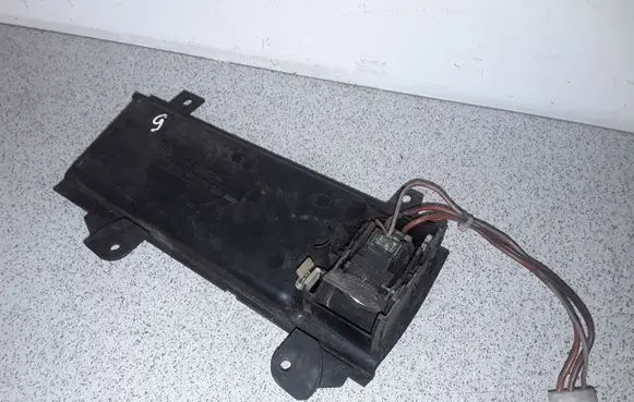 BMW 5 E39 12 V Socket (front) 51168159694 8159694