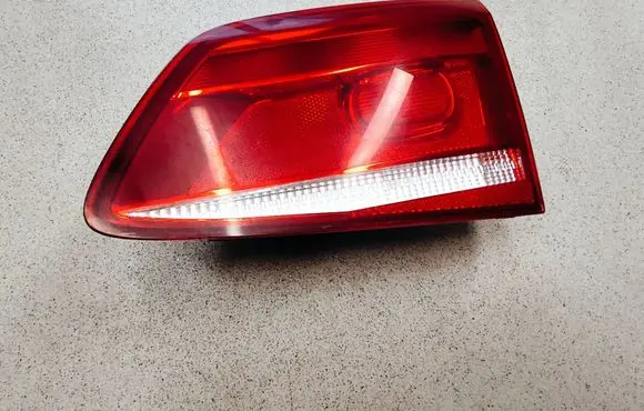Volkswagen PASSAT B7 Tailgate rear/tail lights 3AF945094M E12990 605512
