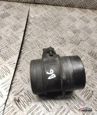 Volkswagen PASSAT B6 Mass air flow meter 0281002461