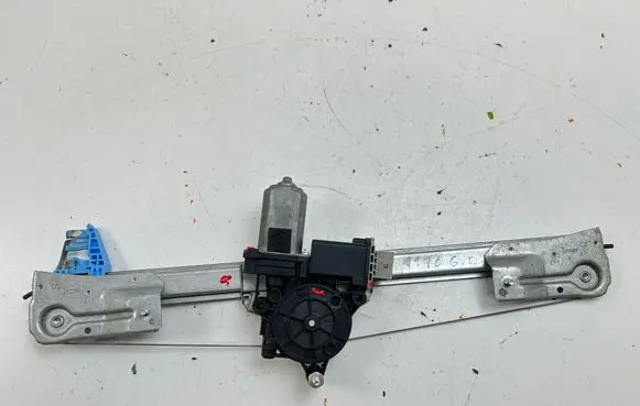 Opel Combo D Rear door window regulator with motor 51906919