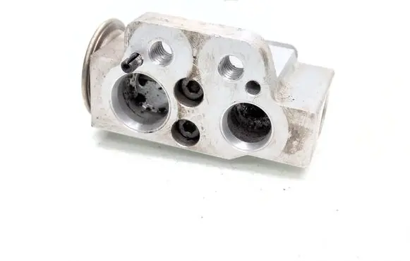 Skoda Superb B6 (3T) Air conditioning (A/C) expansion valve 1K0820679