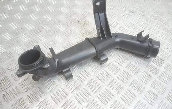 Opel Insignia A Intercooler hose/pipe 13240176