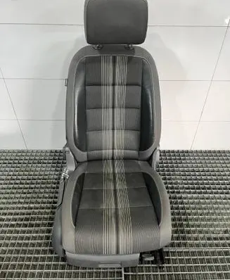 Volkswagen Touran II Front passenger seat 