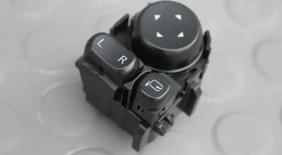 Mitsubishi Eclipse Cross Engine start stop button switch PRZYCISK-SKLADANIA PRZYCISK-REGULACJI