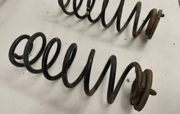 Skoda Octavia Mk2 (1Z) Rear coil spring