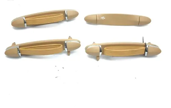 Maserati Quattroporte A set of handles for the ceiling 