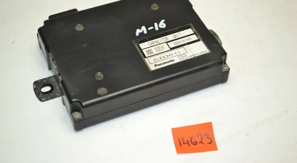 Mitsubishi Colt Comfort/convenience module 8201A143