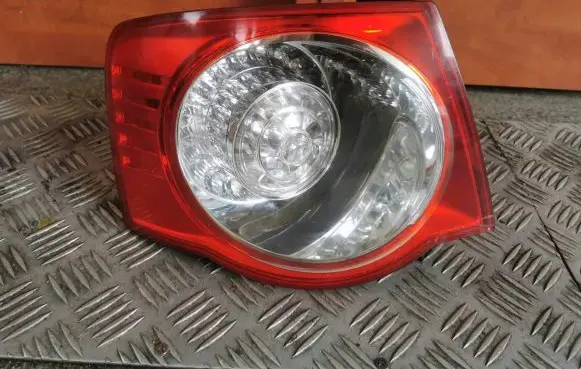 Volkswagen Jetta V Rear/tail lights 1K5945095M 951487E