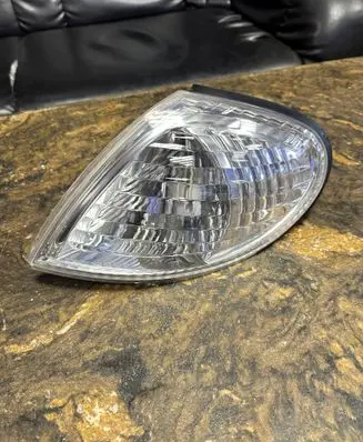 Nissan Almera N16 Front indicator light 1495 9706 9706011A