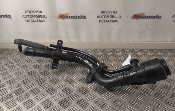 KIA Sportage Fuel tank filler neck pipe
