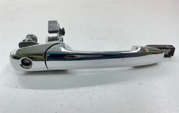 Mazda CX-7 Front door exterior handle N8370R1