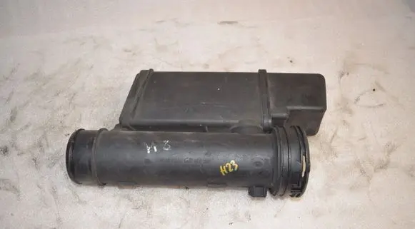 Mercedes-Benz E W211 Intake resonator A2115280308