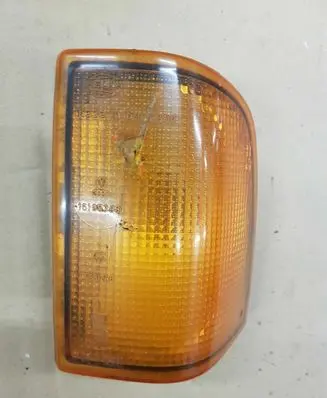 Volkswagen Jetta I Front indicator light 161953081