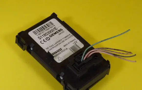 Renault Megane II Ignition lock 8200074331A