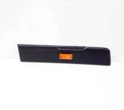 Rear fender molding trim