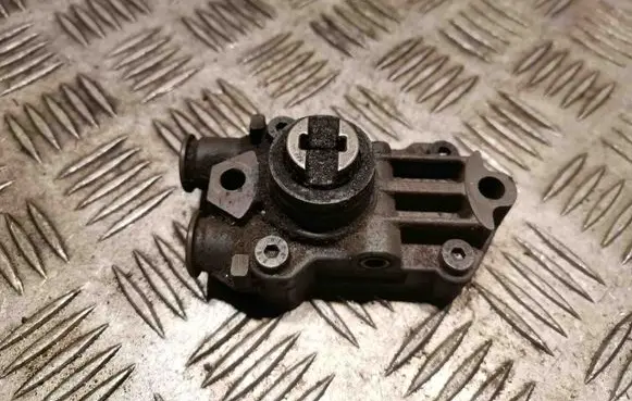 Mercedes-Benz C W203 Fuel injection high pressure pump A6110900350 6110900350