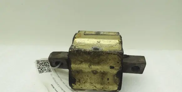 Mercedes-Benz CLS C219 Gearbox mount A2202400218