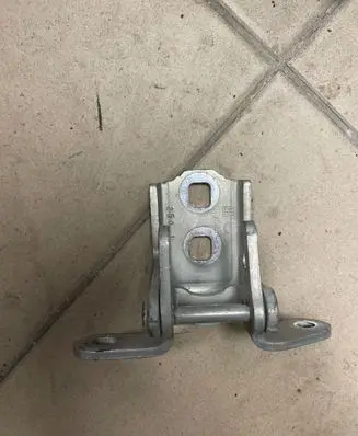 Opel Insignia A Rear door lower hinge A046574 7419707800