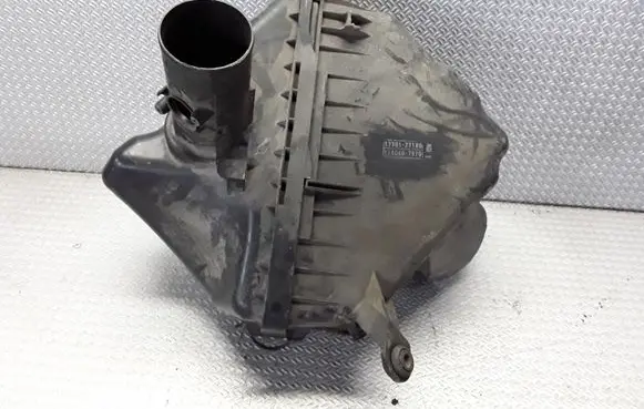Air filter box
