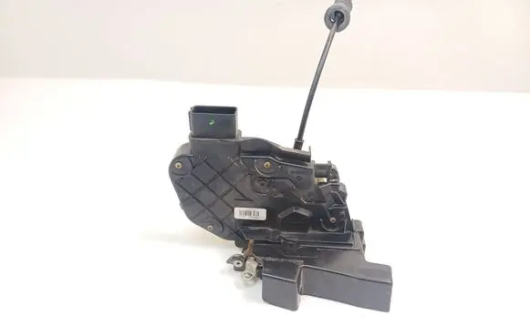 Volvo V50 Front door lock 89989208