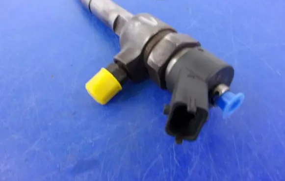 Alfa Romeo 156 Fuel injector