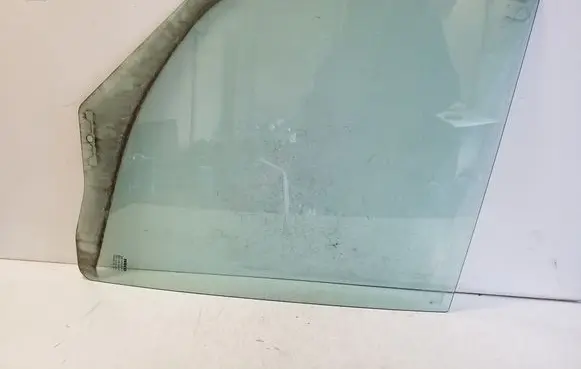 Iveco Daily 6th gen Front door window/glass (coupe) E643R00048