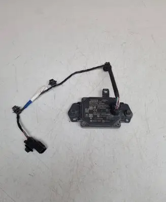 Toyota Yaris XP210 Distronic sensor radar 882100D040 10R058404 202LSB051