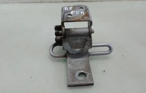 Audi A8 S8 D2 4D Front door lower hinge 4D083140B