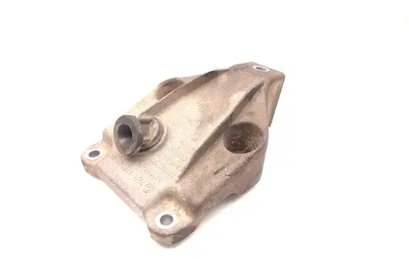 BMW 5 F10 F11 Engine mounting bracket 6777623