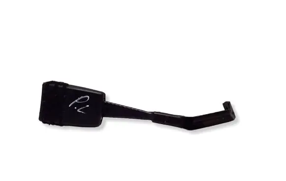 Audi TT TTS Mk2 Front seatbelt buckle 8P0857755E