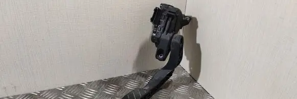 Audi A4 S4 B6 8E 8H Accelerator throttle pedal 8E1721523C