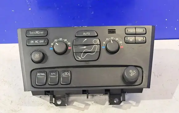 Volvo V70 Interior fan control switch 8691876