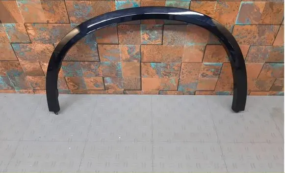 BMW X5 G05 Front arch trim 8069285 8099123 51778099123