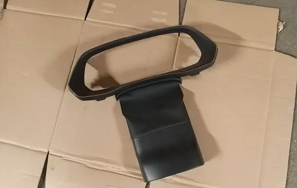 Skoda Octavia Mk4 Steering wheel trim 5E3858565