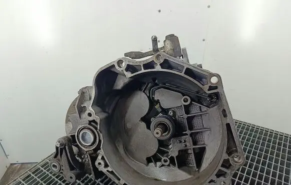 Opel Corsa D Manual 6 speed gearbox M32