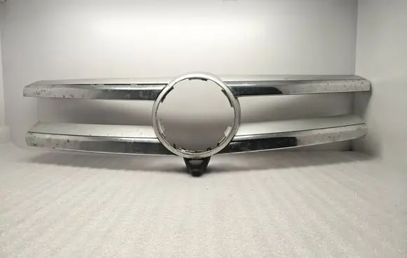 Mercedes-Benz GL X166 Front bumper upper radiator grill A16688085 A1668880785 A1668800785