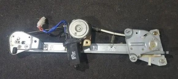 Mazda 323 F Sliding door window regulator with motor 61377