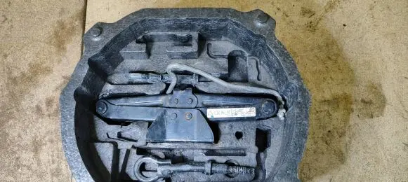 Peugeot 407 Tool set 9656868180 9681838080