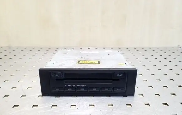Audi A3 S3 A3 Sportback 8P CD/DVD changer 8E0035111D