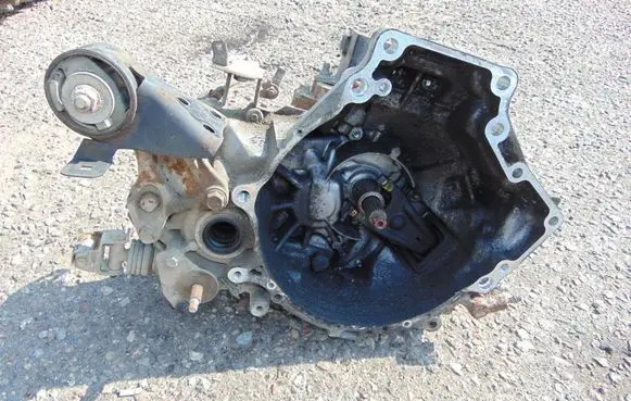Mazda Premacy Manual 5 speed gearbox G56217100D