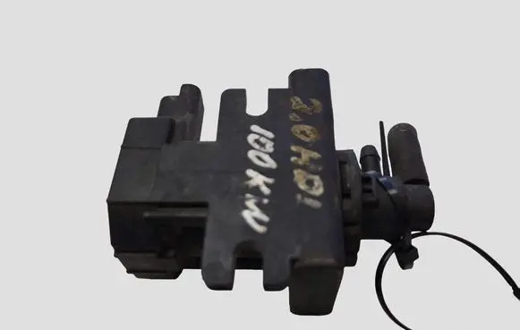 Citroen C4 I Picasso Turbo solenoid valve 9660693180