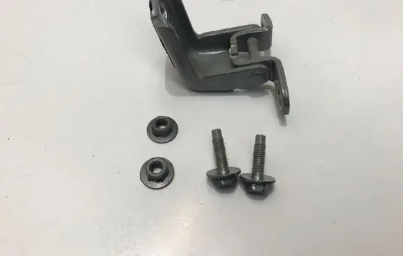 Nissan Leaf II (ZE1) Front door upper hinge