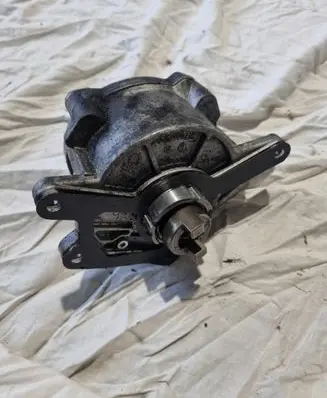 Mercedes-Benz S W221 Vacuum pump A6422300765