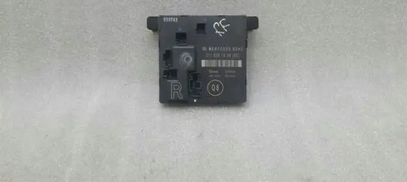 Mercedes-Benz E AMG W211 Door control unit/module A2118201626