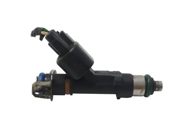 Volvo V70 Fuel injector 0280158105