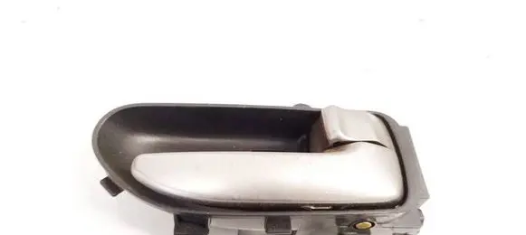 Nissan X-Trail T30 Rear door interior handle 